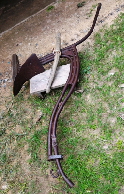 คันไถ S001 เนื้อโลหะเก่าครบชุด อายุมากพอสมควร น้ำหนักมาก เหมาะสะสม