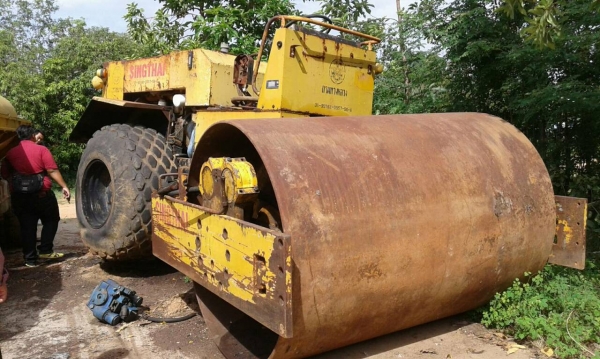 ขายรถบดถนน 2 คัน 330,000 ตามสภาพ