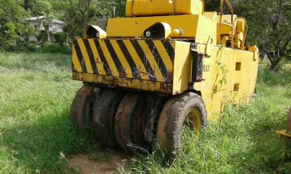 ขายรถบดถนน 2 คัน 330,000 ตามสภาพ