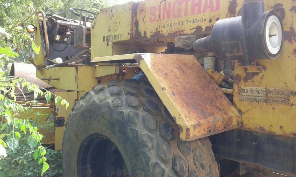 ขายรถบดถนน 2 คัน 330,000 ตามสภาพ