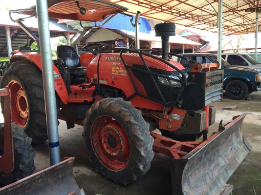Kubota M7040 ปี53 หาง6 ใบดัน 3พันชั่วโมง เล่มพร้อมโอน