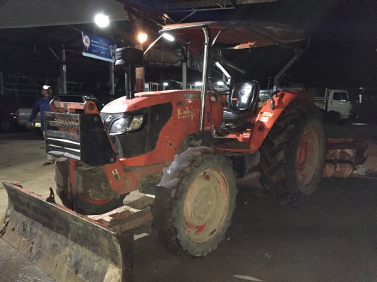 Kubota M7040 ปี53 หาง6 ใบดัน 3พันชั่วโมง เล่มพร้อมโอน