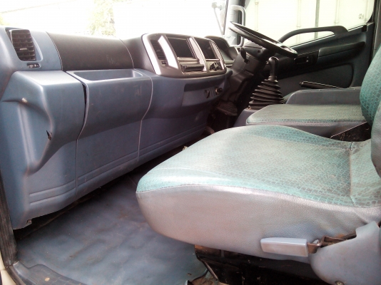 6 ล้อกลาง  *Euro.2*  HINO  MEGA FC4J 150 แรงม้า * ยาว 5.50 ม.* รถสวยเดิม+สวยจริง+พร้อมใช้งาน * รถห้างแท้ * มีเล่มพร้อมโอน *