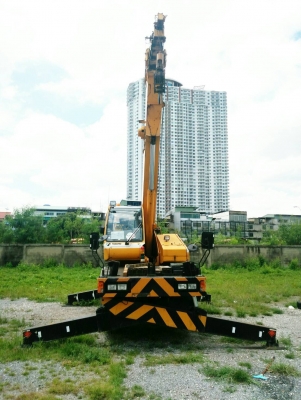 ขายรถเครน Tadano 10 ตัน นำเข้าจากญี่ปุ่น