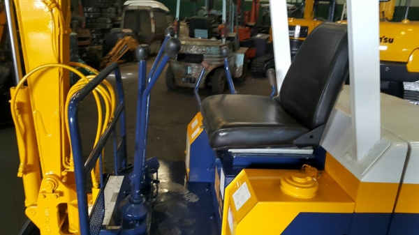 ขาย รถขุด KOMATSU รุ่น PC07 มือสองญี่ปุ่น ขึ้นรถปิคอัพได้ สวยพร้อมใช้งาน สลักแน่น มือถือ/LINE ID :0818753444 ขาย รถขุด KOMATSU รุ่น PC07 มือสองญี่ปุ่น ขึ้นรถปิคอัพได้ สวยพร้อมใช้งาน สลักแน่น มือถือ/LINE ID :0818753444