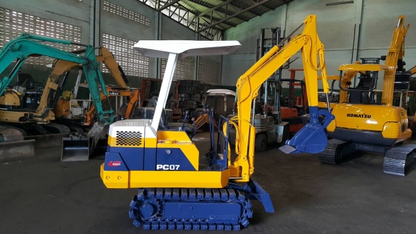 ขาย รถขุด KOMATSU รุ่น PC07 มือสองญี่ปุ่น ขึ้นรถปิคอัพได้ สวยพร้อมใช้งาน สลักแน่น มือถือ/LINE ID :0818753444