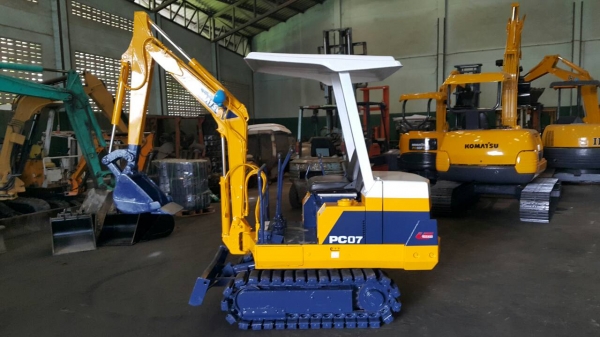 ขาย รถขุด KOMATSU รุ่น PC07 มือสองญี่ปุ่น ขึ้นรถปิคอัพได้ สวยพร้อมใช้งาน สลักแน่น มือถือ/LINE ID :0818753444 ขาย รถขุด KOMATSU รุ่น PC07 มือสองญี่ปุ่น ขึ้นรถปิคอัพได้ สวยพร้อมใช้งาน สลักแน่น มือถือ/LINE ID :0818753444
