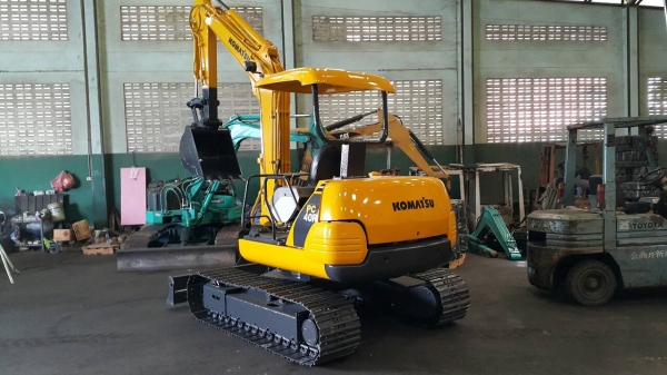 ขายรถขุด KOMATSU รุ่น PC40-7E มือสองญี่ปุ่น แทรกเหล็กสวย สลักแน่นทั้งคัน ไร้ที่ติ พร้อมใช้งาน มือถือ/LINE ID : 0818753444 ขายรถขุด KOMATSU รุ่น PC40-7E มือสองญี่ปุ่น แทรกเหล็กสวย สลักแน่นทั้งคัน ไร้ที่ติ พร้อมใช้งาน มือถือ/LINE ID : 0818753444