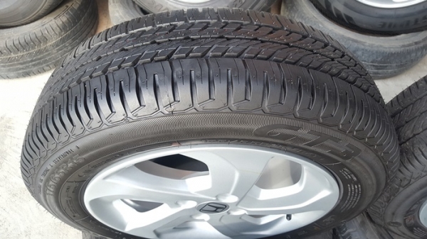 ขายล้อป้ายแดงHonda city All new 15 ยางปี16 4 ล้อ ขายล้อป้ายแดงHonda city All new 15 ยางปี16 4 ล้อ