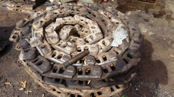 ขายโซ่แมคโคร PC200 49 ข้อ สวยคับบูตใม่มีแตก ลิ้งหนา