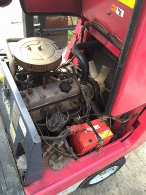 รถยกโฟร์คลิฟท์ รถยกโฟร์คลิฟท์