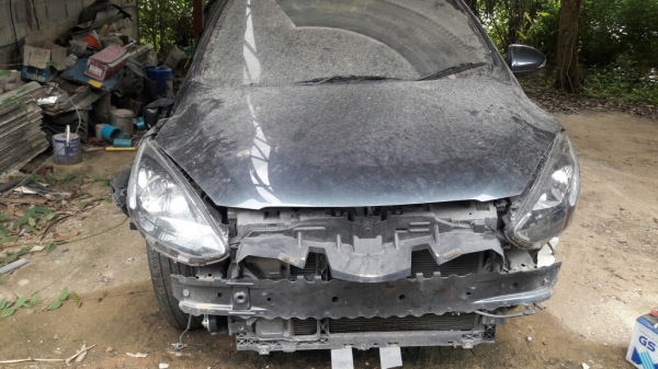 ขายซากmazda2ปี55