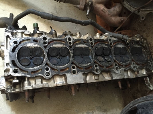 ขาย ฝาสูบเครื่อง 2 JZ 3000 ไม่โบ ครึ่งท่อนบน 2000฿ 0818444998