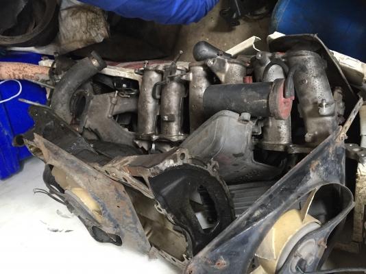 ขาย ฝาสูบเครื่อง 2 JZ 3000 ไม่โบ ครึ่งท่อนบน 2000฿ 0818444998