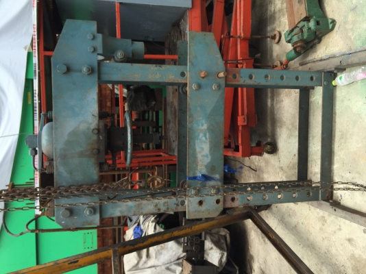 ขายแท่นอัดไฮโดรลิคญี่ปุ่น35ตันtakuboอัดด้านข้างได้ด้วยด้านหน้าได้ราคา22000ครับสนใจโทร0892224259