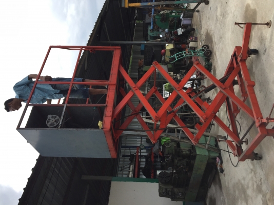 ขายลิฟย์ยก300โลยกได้3เมตรราคาประหยัด