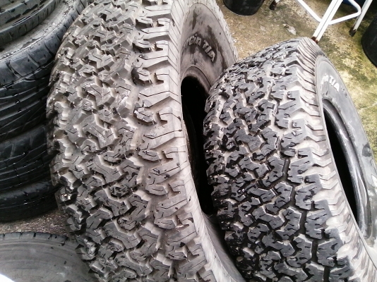 ยาง BF 33เส้น 35เส้น ดอกเต็ม ขายยกคู่ ราคา 1900 บาท