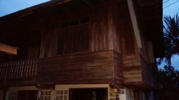 ขายไม้บ้านเก่าครับมีบ้านเลขที่ ขายไม้บ้านเก่าครับมีบ้านเลขที่