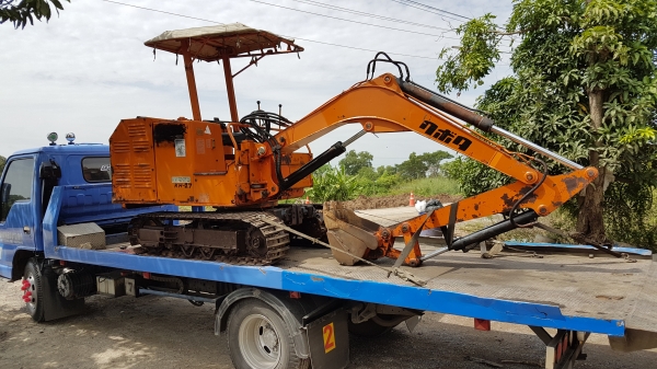 ขายด่วนรถแบคโฮKUBOTAคูโบต้าKH27เทียบเท่าPC30ครื่อง3สูบดีปั่มแรงรถนอกเพิ่งนำเข้ามาใหม่ยังไม่เคยใช้งานในเมืองไทยเลย