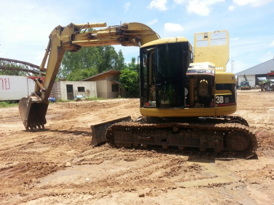 ขายด่วน แม็คโคร CAT 313B SR สภาพสวยพร้อมใช้งาน เครื่องปั้มดีเยี่ยม รถใช้งาน8พันกง่าชั่วโมง โซ่ช่วงล่างเต็ม เอวแน่น รถพร้อมทำงานครับ