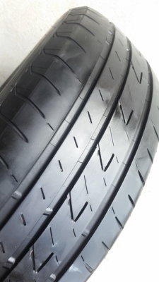 ขายยาง205/65/16 ปี 15 BRIDGESTONE EP200  4 เส้น