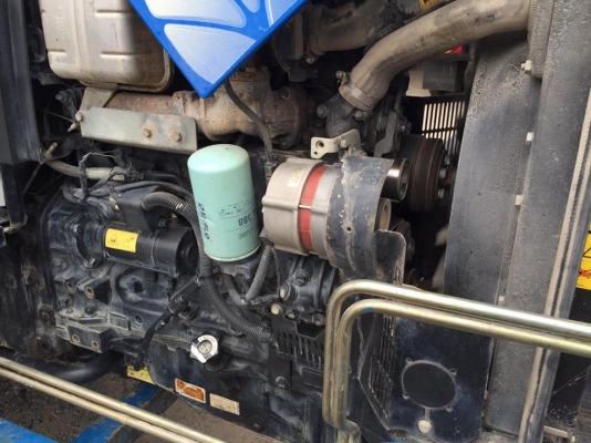 ขาย New Holland T5060 106แรง ปี2013 สนใจโทร 090-9920299