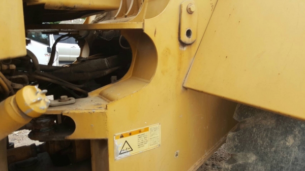 รถตัก CAT 950 F. สนใจติดต่อ 081 - 6079515