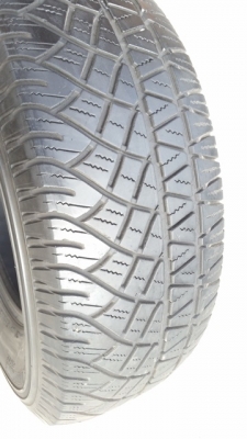 ขายยาง265/70/16 ปี 12 MICHERLIN LATITUDE  4 เส้น