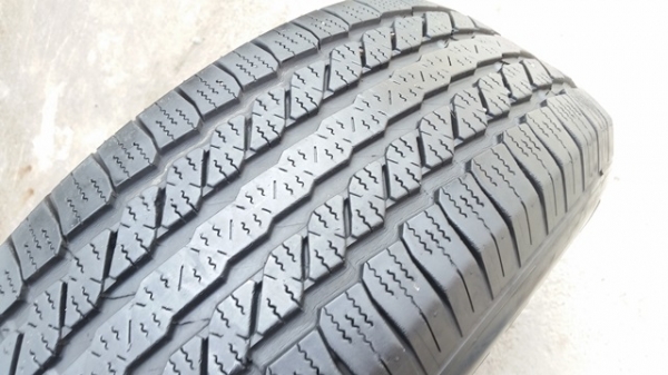 ขายยาง265/70/16 ปี 12 MICHERLIN CROSS  2 เส้น