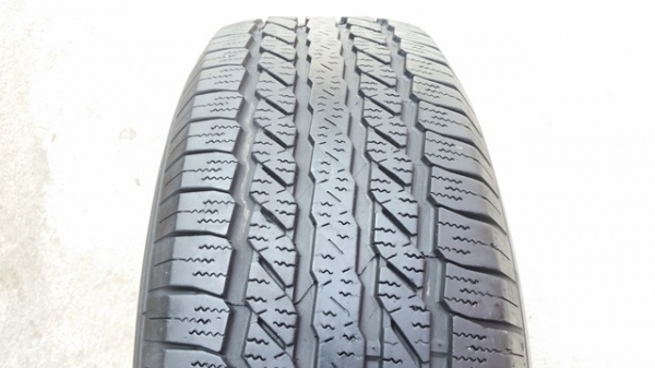 ขายยาง265/70/16 ปี 12 MICHERLIN CROSS  2 เส้น