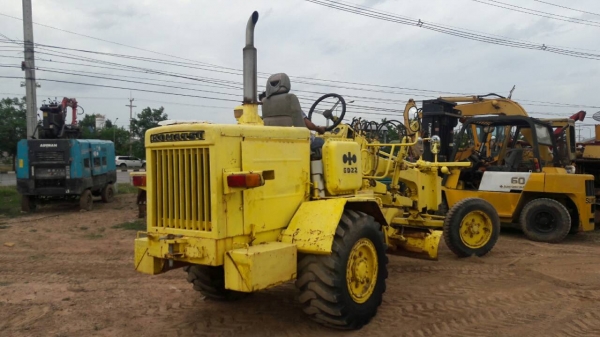 sale รถเกรด ดิน ถนน (MOTOR GRADER) เก่าญี่ปุ่น KOMATSU: GD22AC1A sale รถเกรด ดิน ถนน (MOTOR GRADER) เก่าญี่ปุ่น KOMATSU: GD22AC1A