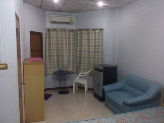 ห้องว่างให้เช่า