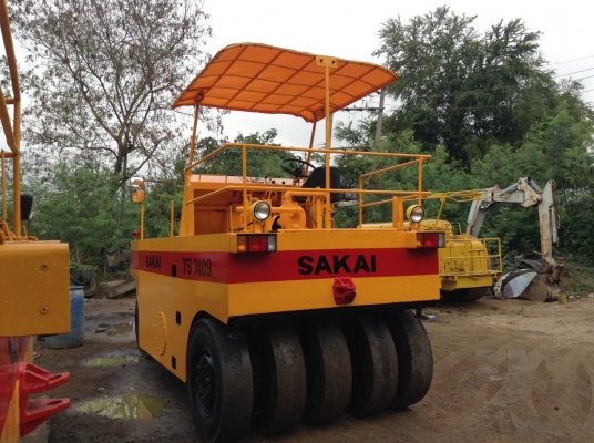 ขายรถบด sakai TS-7409 ขายรถบด sakai TS-7409