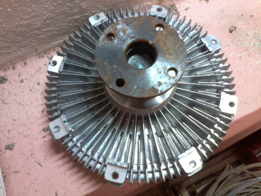 ฟรีปั้ม MITSHIBISHI TRITON แท้ใหม่