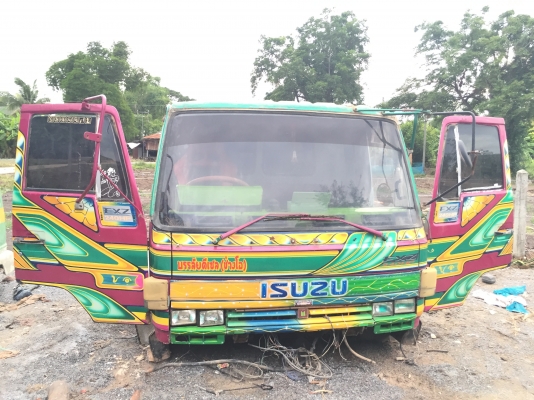 ขาย หัวสิบล้อ ISUZU ร็อคกี้ อุปกรณ์ครบ