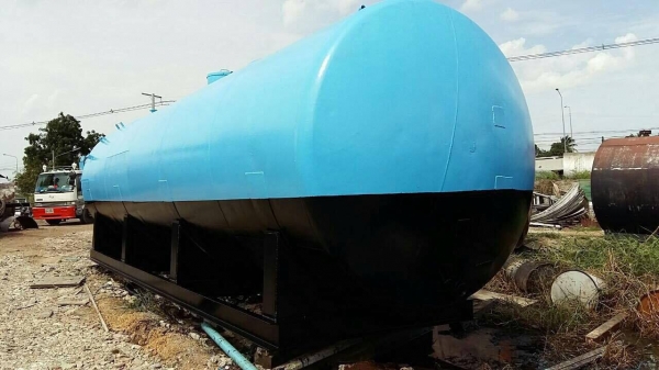 ถัง 40,000 ลิตร ทาสีอีฟ็อกซี่กันสนิมข้างใน เหล็กหนา 5 มิล จะใส่น้ำหรือน้ำมันตามสบายเลยครับ