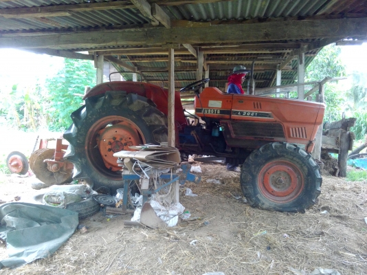 ขายรถไถคูโบต้า L3001 1 เพลา รถเครื่องดี เกียร์ดีพร้อมใช้งาน พร้อมผาน 6