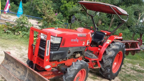 ขายรถไถ L4508 รถสวย อุปกรณ์ครบ ดันหน้า ผานหลัง โรตารี่ สภาพสวยพร้อมใช้งาน เอกสารพร้อมโอน ราคา280,000 สนใจโทร 090-8588220คุณนะ 093-3258446คุณบิว หรือเข้าดูสินค้าอื่นๆได้ที่ www.narong2truck.com หรือ www.truck.in.th/498 หรือเพจFacebook ณรงค์ ซื้อขายรถมือสอง ขายรถไถ L4508 รถสวย อุปกรณ์ครบ ดันหน้า ผานหลัง โรตารี่ สภาพสวยพร้อมใช้งาน เอกสารพร้อมโอน ราคา280,000 สนใจโทร 090-8588220คุณนะ 093-3258446คุณบิว หรือเข้าดูสินค้าอื่นๆได้ที่ www.narong2truck.com หรือ www.truck.in.th/498 หรือเพจFacebook ณรงค์ ซื้อขายรถมือสอง