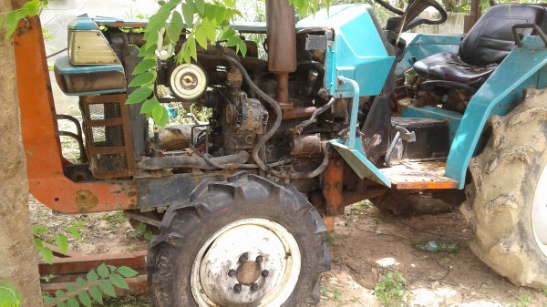 ขายตามสภาพรถไถซันชาย   L1คูโบต้า22แรงมีพานหลังมีฝาครอบครบ