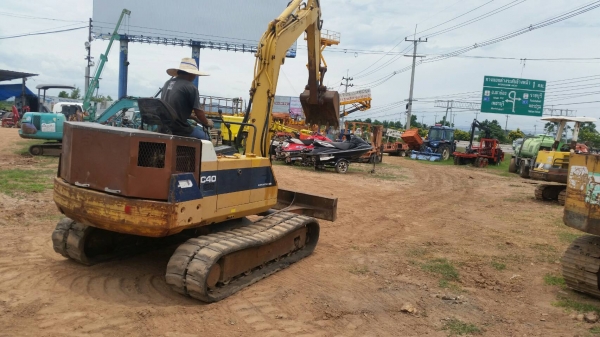 ขายครับ รถขุด แบคโฮ KOMATSU PC 40-6 แทรคยาง เก่านอก ทำงานไว พร้อมใช้ ขายครับ รถขุด แบคโฮ KOMATSU PC 40-6 แทรคยาง เก่านอก ทำงานไว พร้อมใช้
