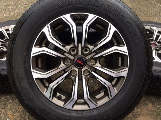 Fortuner TRD5 พร้อมยางป้ายแดง ปี 16