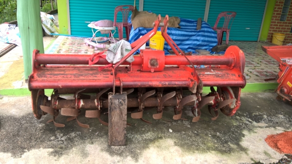 ขายโรตารี RX182F ราคา 30000 ไม่มียอยให้ ครับ