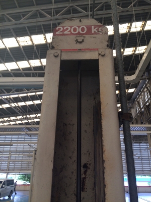 ขาย lift hoist ยกรถของฝรั่ง