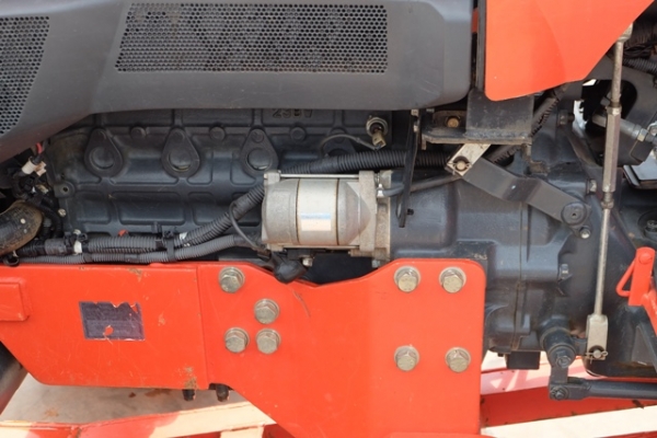 รถไถ L4708 อุปกรณ์ ใบมีด + ผาน 1 ตัว ดาวน์ 5,000 บาท โทร089-0111624