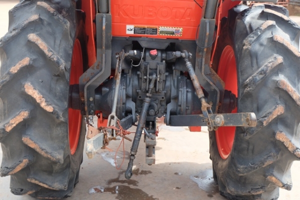 รถไถ L4708 อุปกรณ์ ใบมีด + ผาน 1 ตัว ดาวน์ 5,000 บาท โทร089-0111624