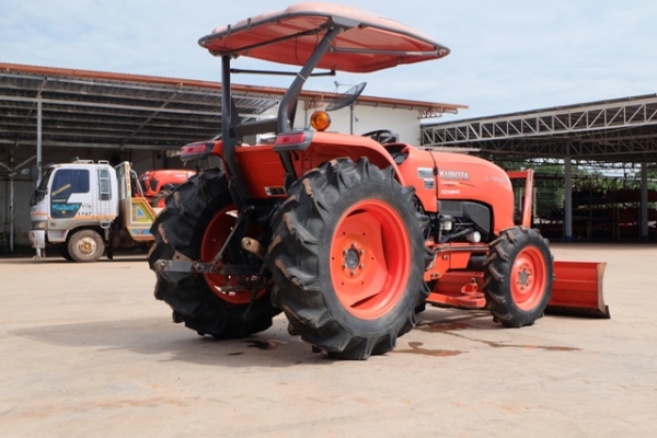 รถไถ L4708 อุปกรณ์ ใบมีด + ผาน 1 ตัว ดาวน์ 5,000 บาท โทร089-0111624