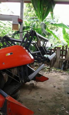 ขายรถเกี่ยวข้าว คูโบต้า DC70 Gอุ้ม ปี55พร้อมรถลากสาลี่ ทำงาน1,3&times;&times; ชม. ช่วงล่างดีไซโลสวย เอกสารเล่มทะเบียนครบ