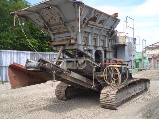 Stone Crusher Komatsu BR300-1 ใช้งานน้อย นำเข้าจากญี่ปุ่น ราคาไม่แพงเลยครับ