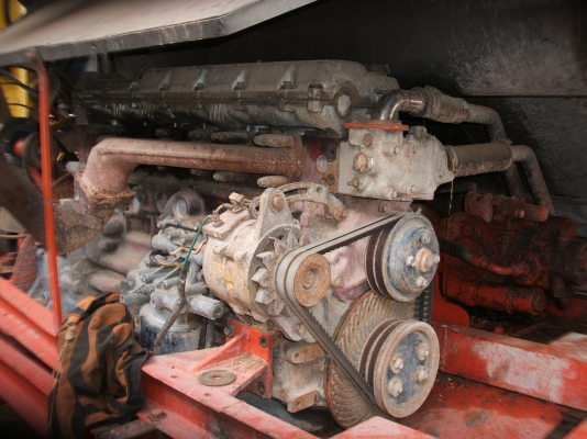 ขายรถเกี่ยวข้าวปานเจริญอุ่ม 2.5 ตัน เครื่องยนต์ JO8C ปั้มไดกินส์เบอร์ 23 ตัวเดิน 12 HT สภาพดีพร้อมใช้งาน เลิกกิจการ ขายสดหรือดาวน์