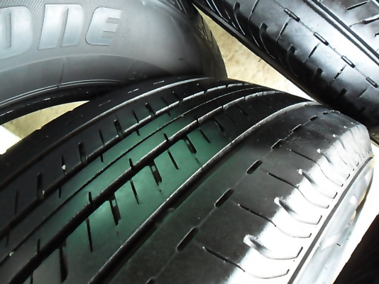 ยางกระบะ16 บริดสโตน215-65-R16 ลงพื้นปี14 (4เส้น3,400)